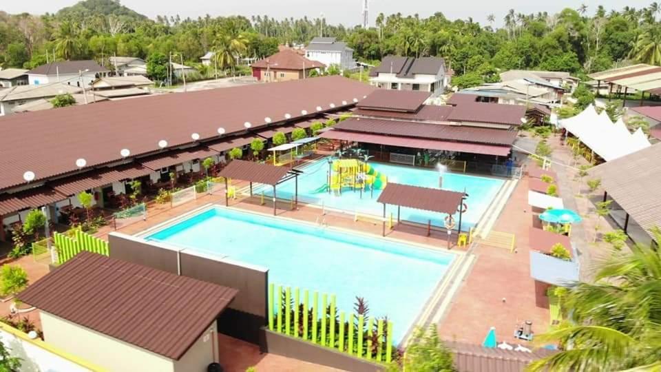 Asfa D Village - Resort - Homestay - Family Room Kemasik ภายนอก รูปภาพ
