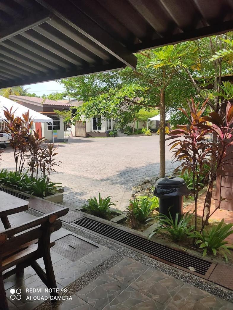 Asfa D Village - Resort - Homestay - Family Room Kemasik ภายนอก รูปภาพ
